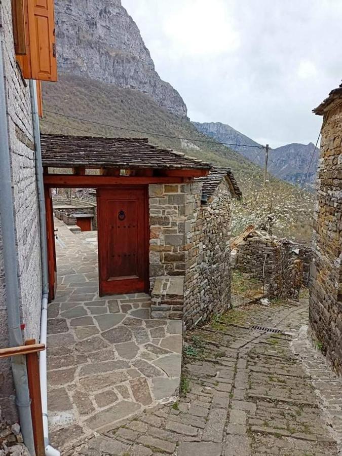 Villa Ανδρομέδα: Παραδοσιακό Κατάλυμμα à Papingo Extérieur photo