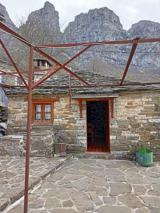 Villa Ανδρομέδα: Παραδοσιακό Κατάλυμμα à Papingo Extérieur photo